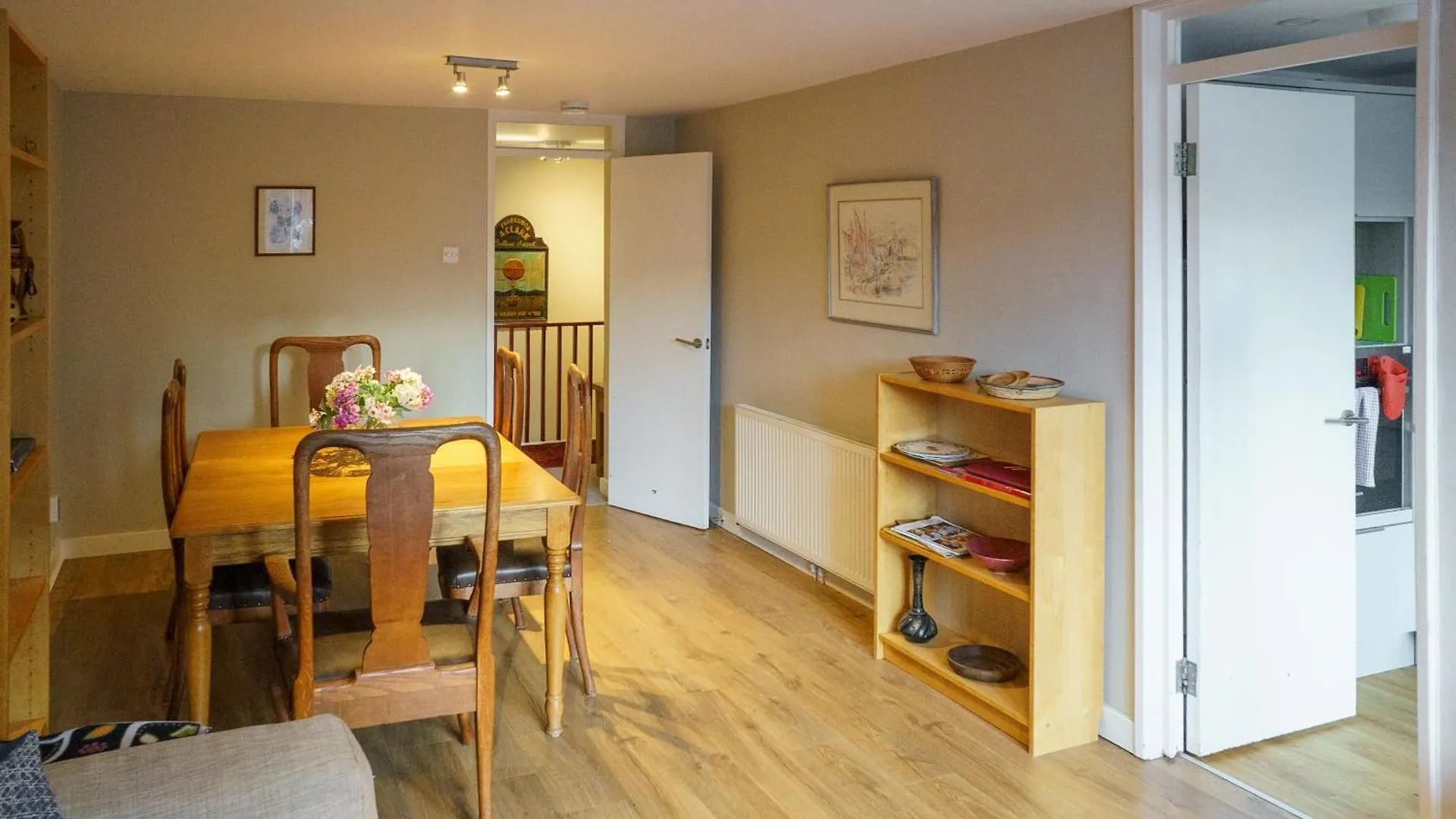 Bright Spacious 2 Bedroom Apartment In Stockbridge Edinburgh Birleşik Krallık
