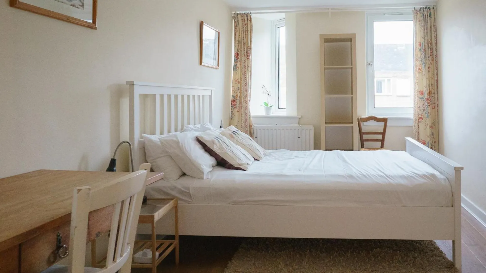 Bright Spacious 2 Bedroom Apartment In Stockbridge Edinburgh Birleşik Krallık